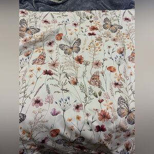 New Gorgeous Floral & Monarch Butterfly Print Curtain Cream with Muted Florals